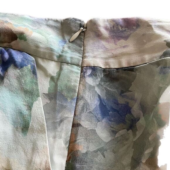 Rebecca Taylor Silk Flower Print Shorts - Picture 5 of 7